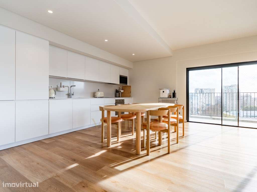 T3 com excelentes áreas com uma espetacular vista - Grande imagem: 3/24