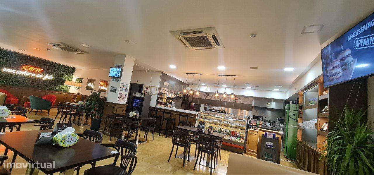 Trespasse de Cafeteria/Pastelaria Totalmente Equipada – Leiria - Grande imagem: 4/11