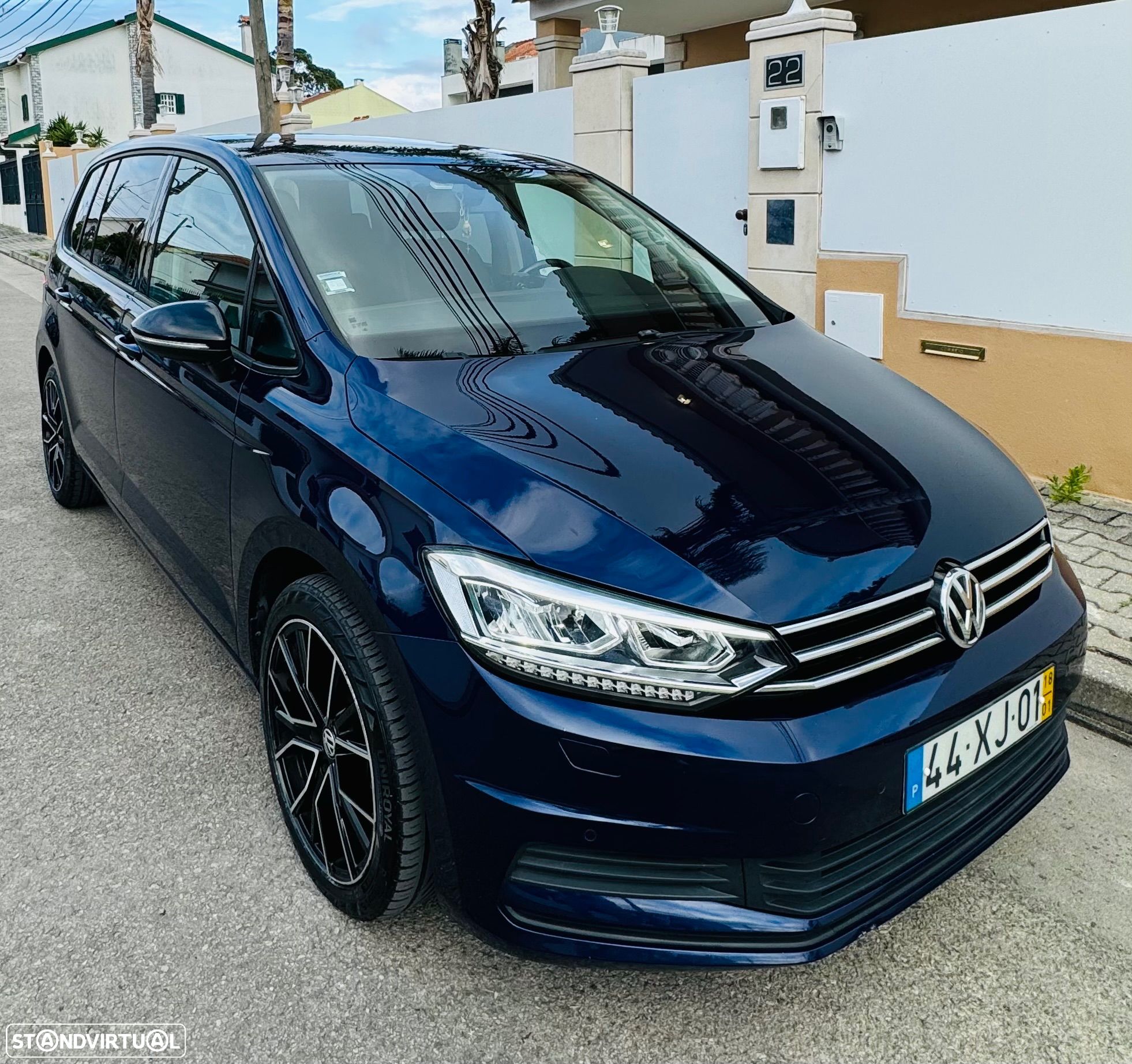 VW Touran 1.6 TDI Confortline - 1