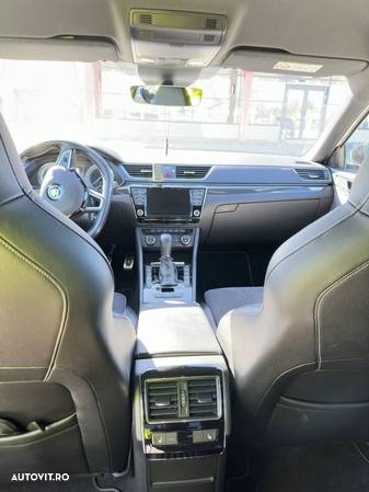 Skoda Superb 2.0 TDI DSG 4X4 Sportline - 7