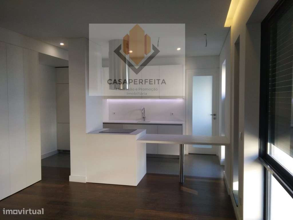 Apartamento T4 totalmente Remodelado -Boavista-18