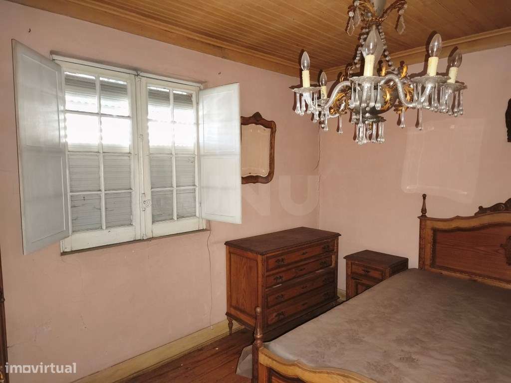 Casa com grande potencial de valorização - Ideal para remodelar-8