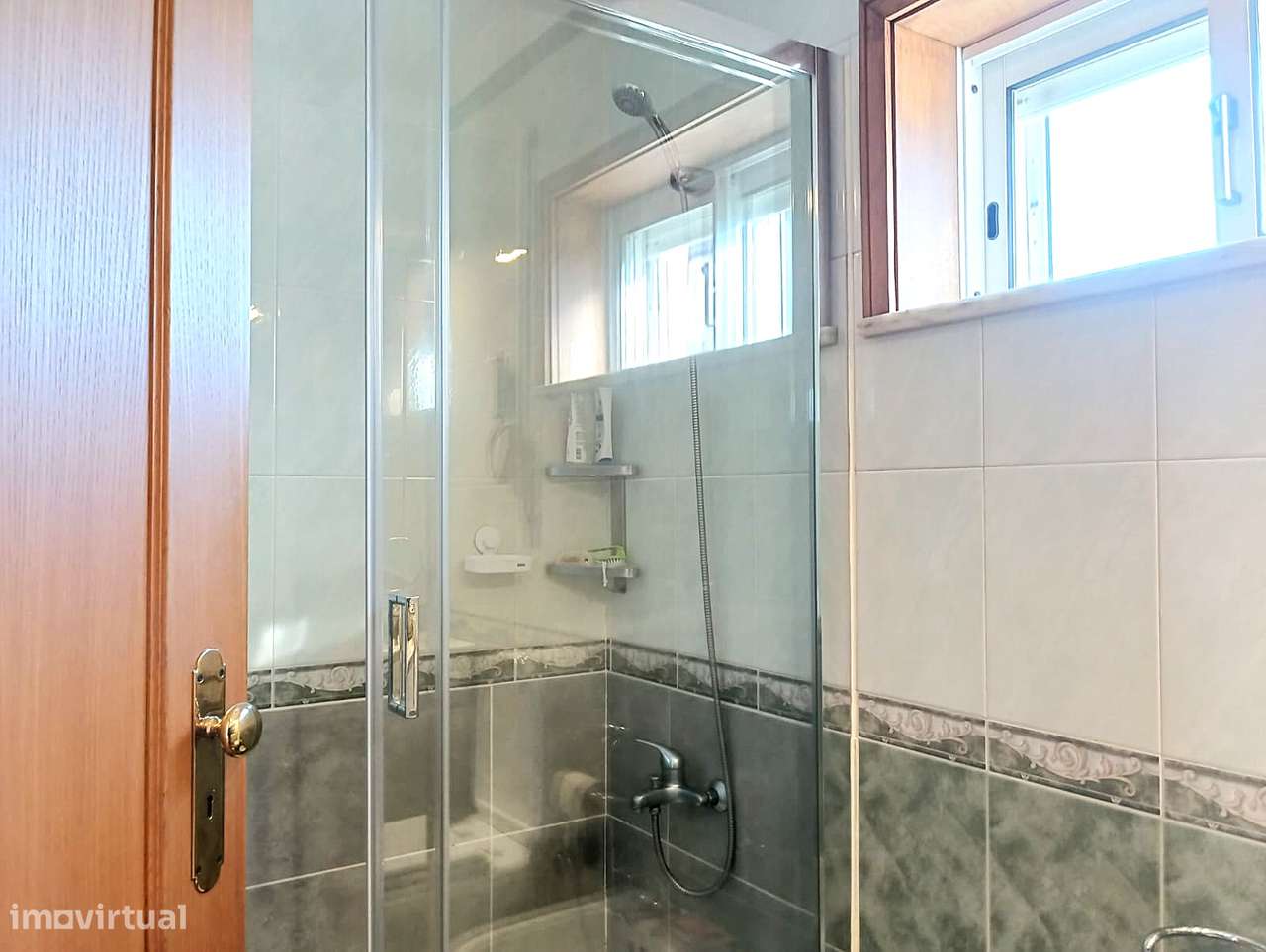 Moradia T3 com Suite, Garagem e Salão de Convívio em Alfena, Valongo-26