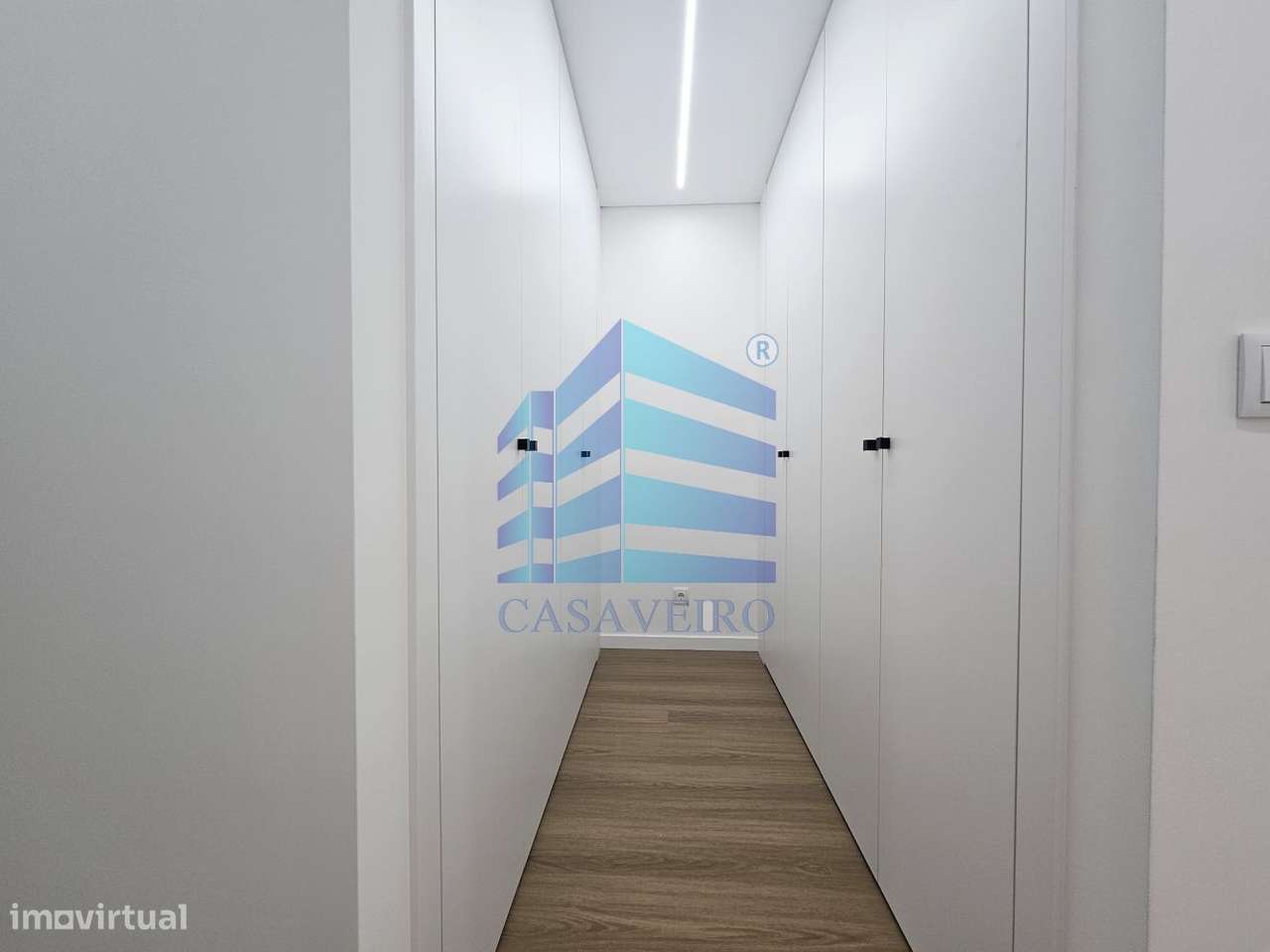 Apartamento T3 com 2 Lugares de Garagem São Bernardo-17