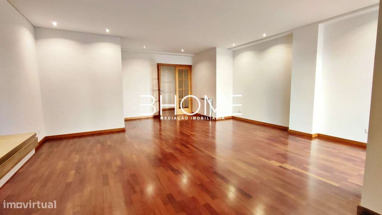 T3 com garagem em S. Vicente próximo do Centro-6