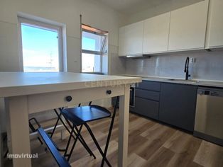 Apartamento T3 transformado em T2 totalmente remodelado no centro de M - Grande imagem: 4/22