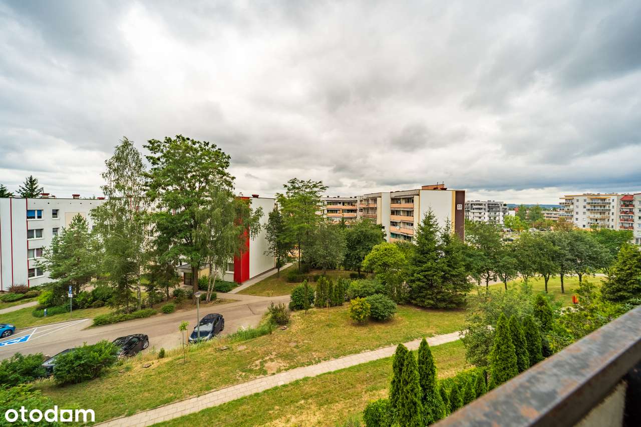 Salon z aneksem + 2 pokoje/3 pokoje? Nie ma sprawy! Zadzwoń i umów się-9
