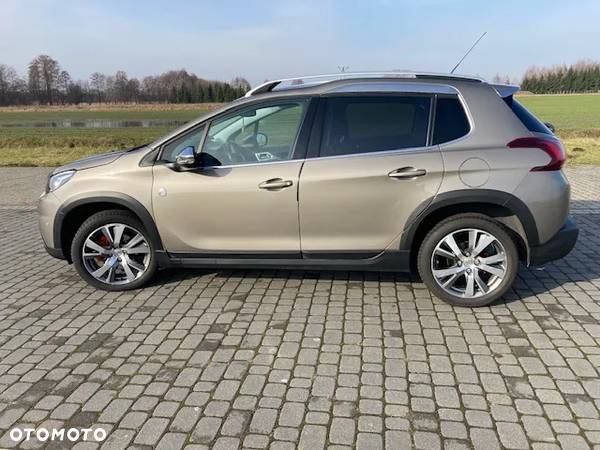 Peugeot 2008 1.2 Pure Tech GPF Allure S&S EAT6 - 7