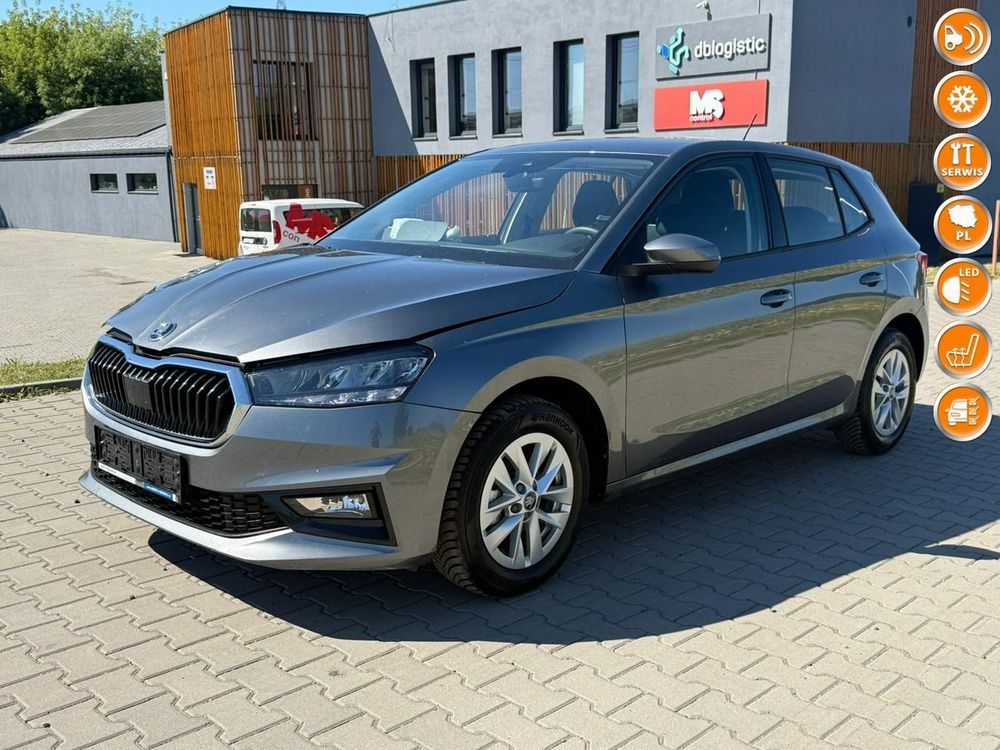 Skoda Fabia IV (2021-) 1.0 TSI Selection 2025