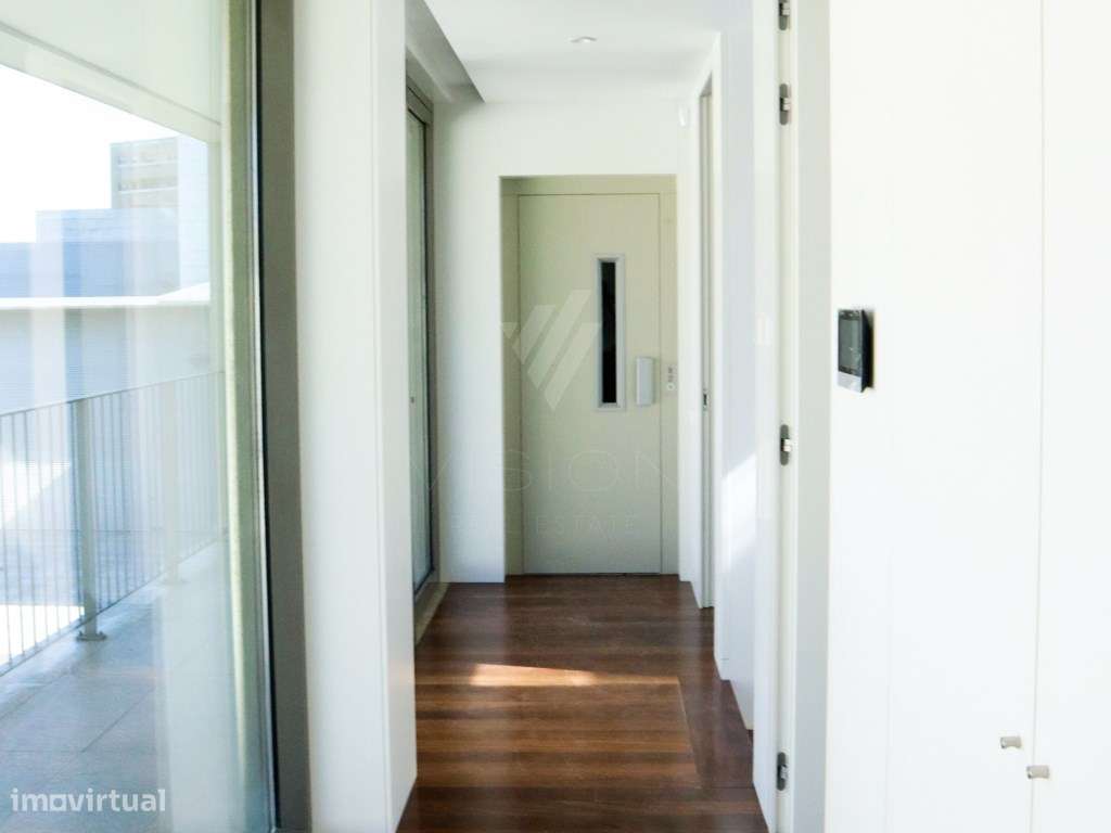 Moradia T3 de Luxo - Boavista | Avenida Tenente Valadim-16