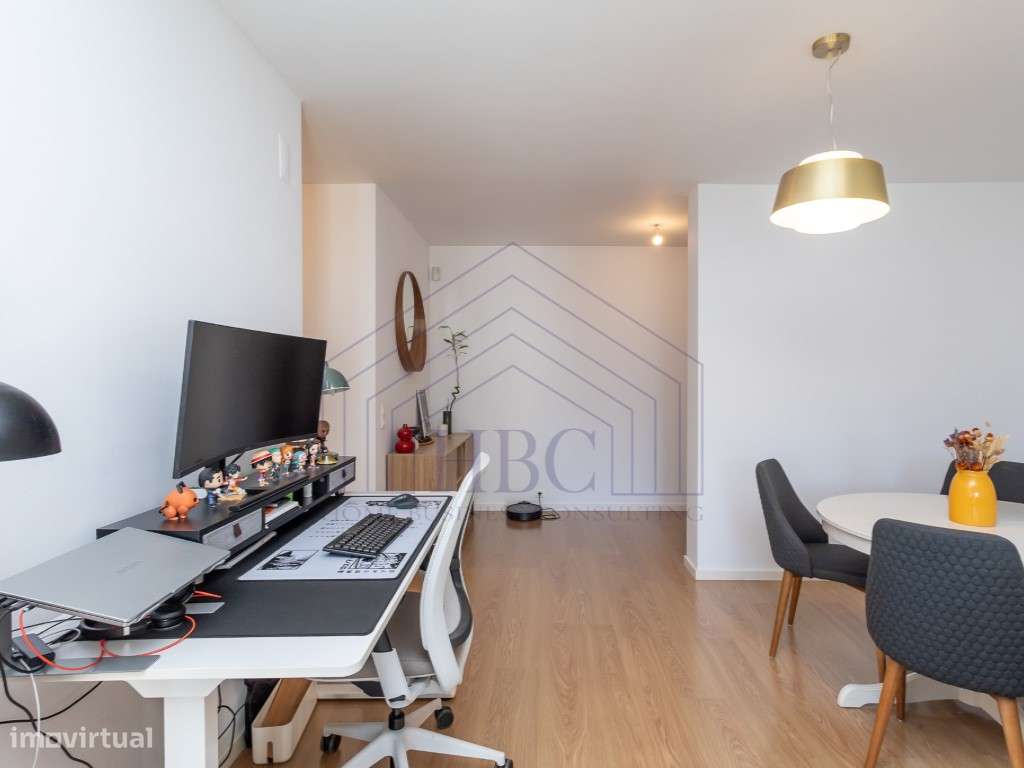 Vende-se Apartamento T1 no centro de Lisboa com arrecadação e garagem-5