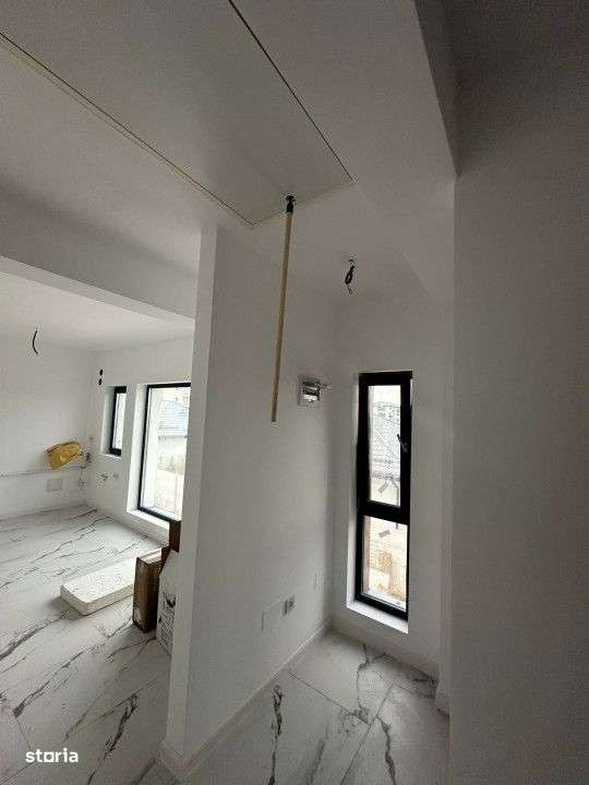 Vanzare Apartament 2 camere+curte 60mp si 2 locuri de parcare-4