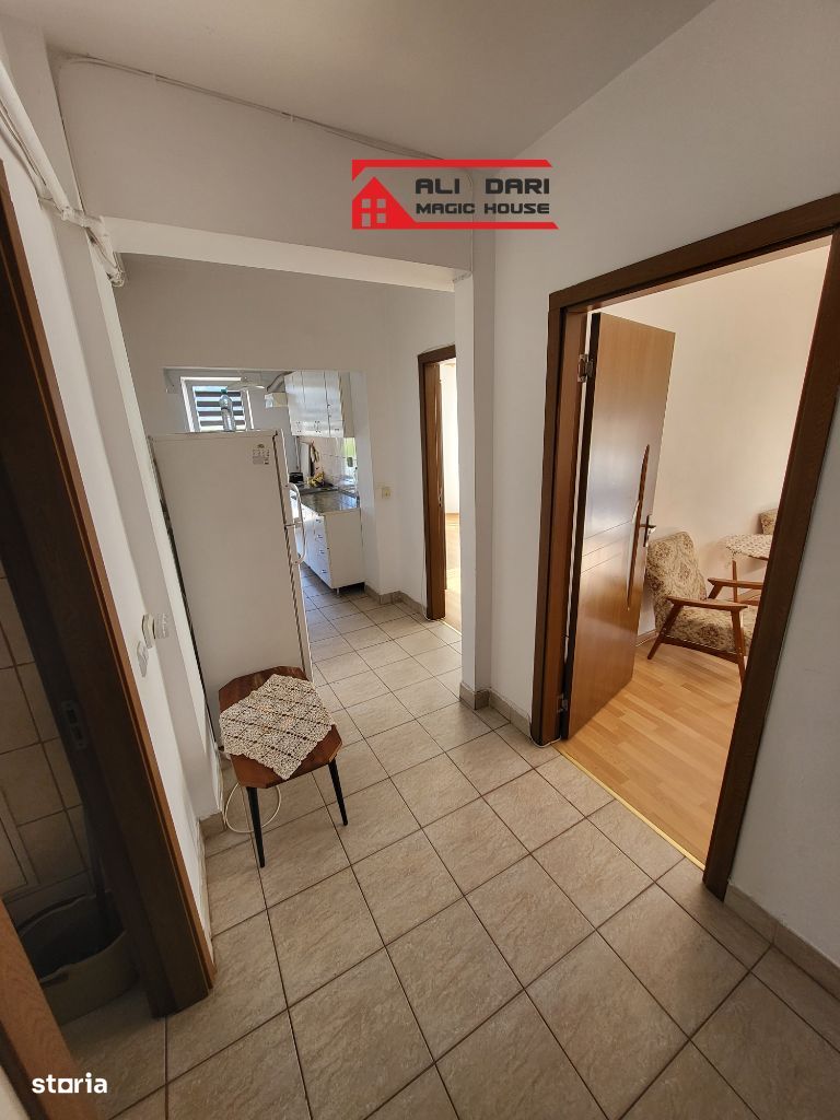 Apartament cu 2 dormitoare decomandate + 1 bucătărie separată