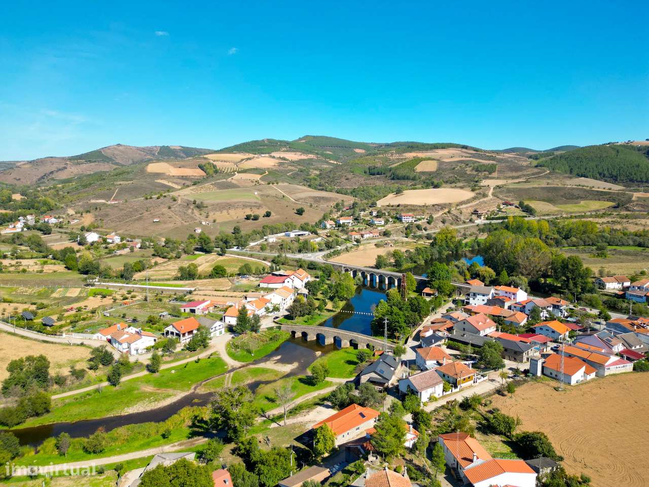 Moradia em Gimonde - Grande imagem: 3/32