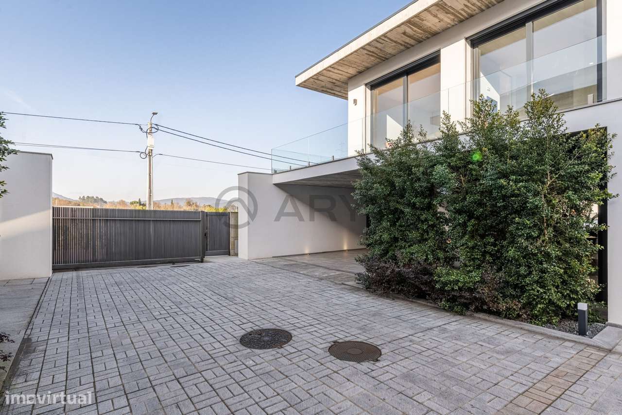 Moradia T3 semi-nova | Condomínio Fechado – Arcozelo, Ponte de Lima-34