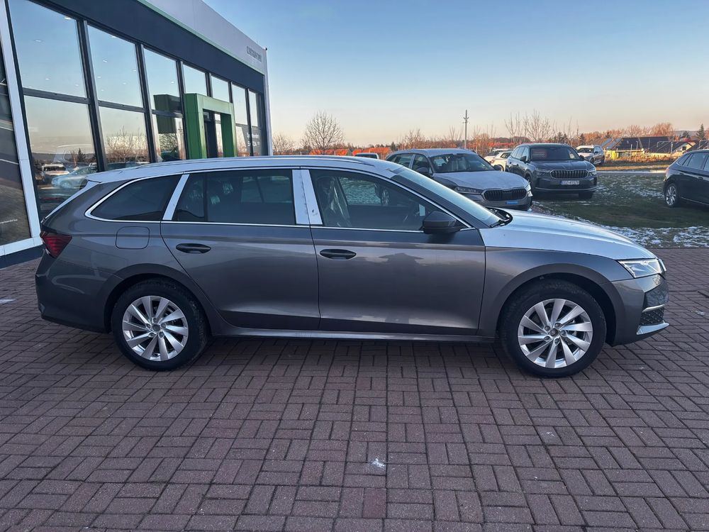 SKODA OCTAVIA Octavia COMBI Edition 130 1,5 TSI m-HEV 110 kW 7- biegowa DSG