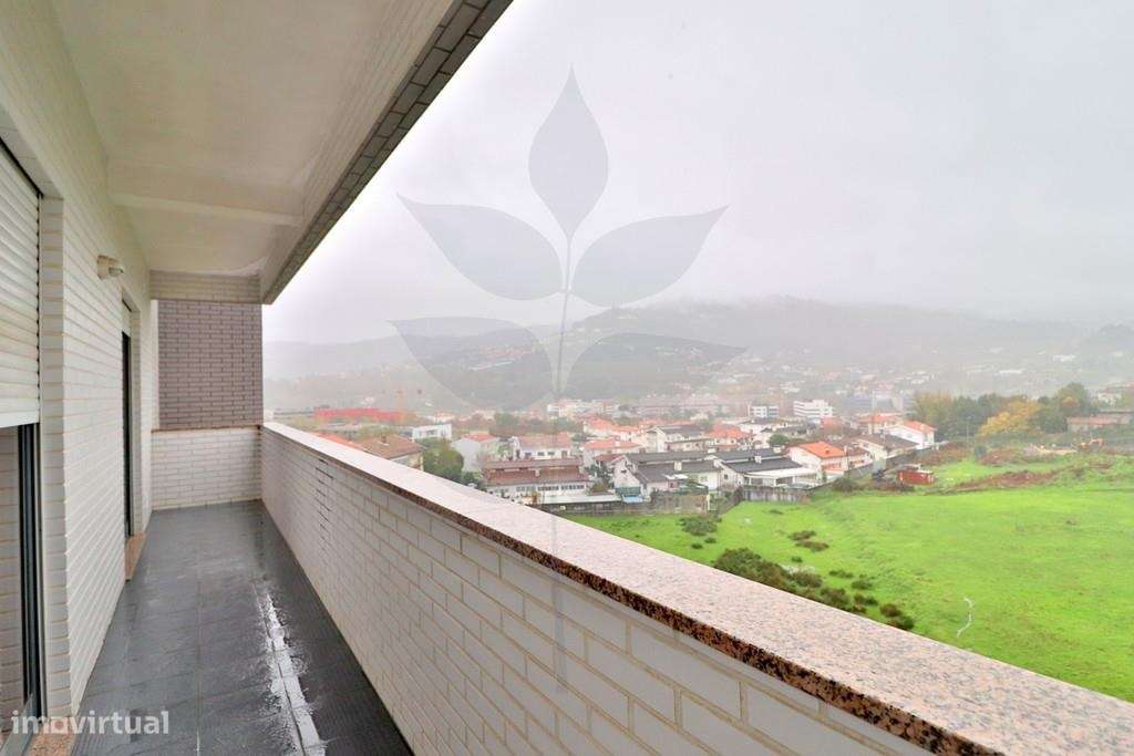 Apartamento T3 - Gualtar - Cozinha Totalmente Equipada-4