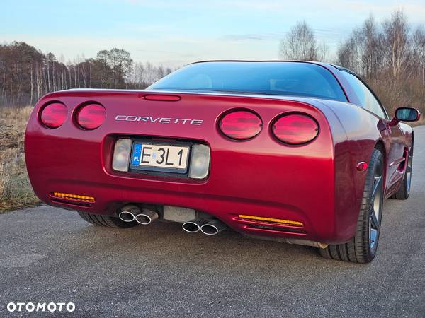 Chevrolet Corvette - 8