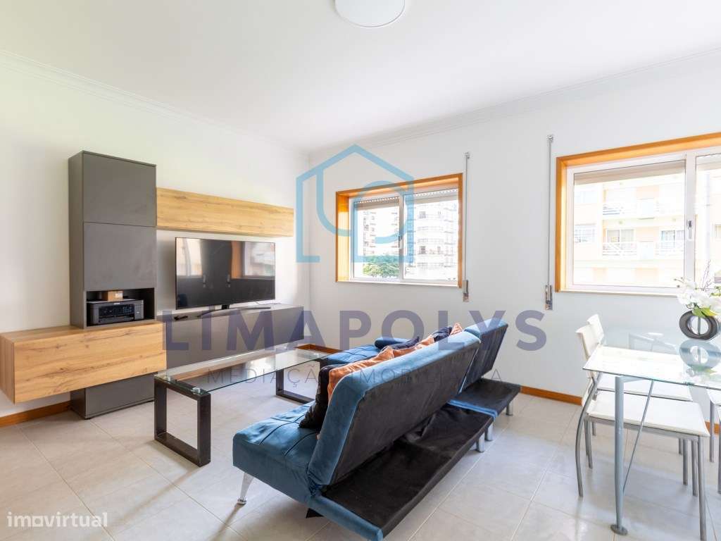 T2 na Praia da Amorosa: Luz, conforto e elevado potencial de invest... - Grande imagem: 2/11