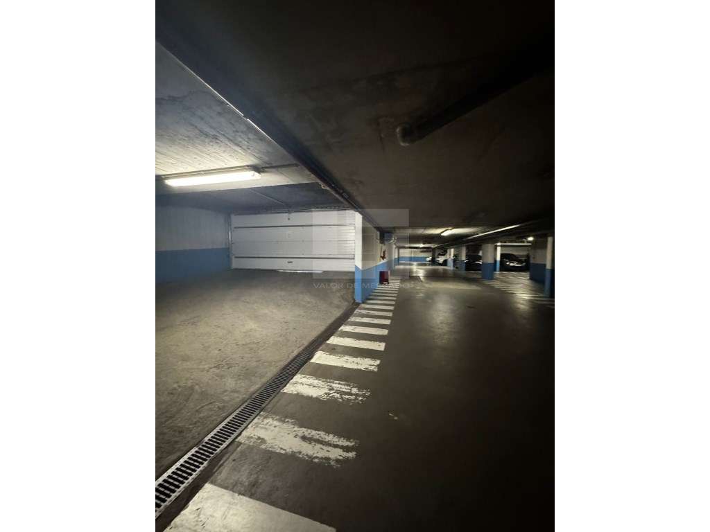 Apartamento T4, situado no prestigiado Parque das Nações, em Lisboa-26