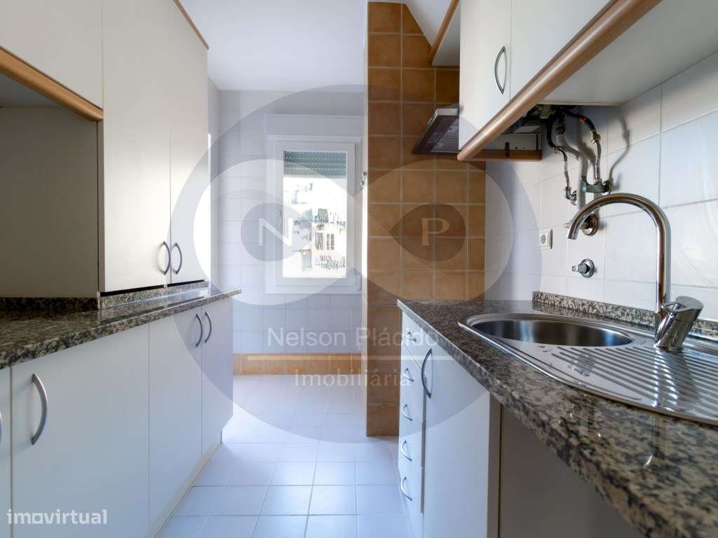 Apartamento T3 (4 assoalhadas) em Santo António dos Cavaleiros, com... - Grande imagem: 3/19