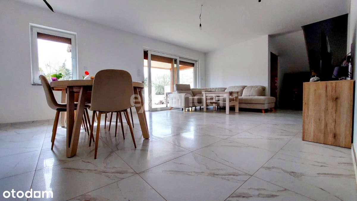 ex223741 - Pełny obrazek: 5/12