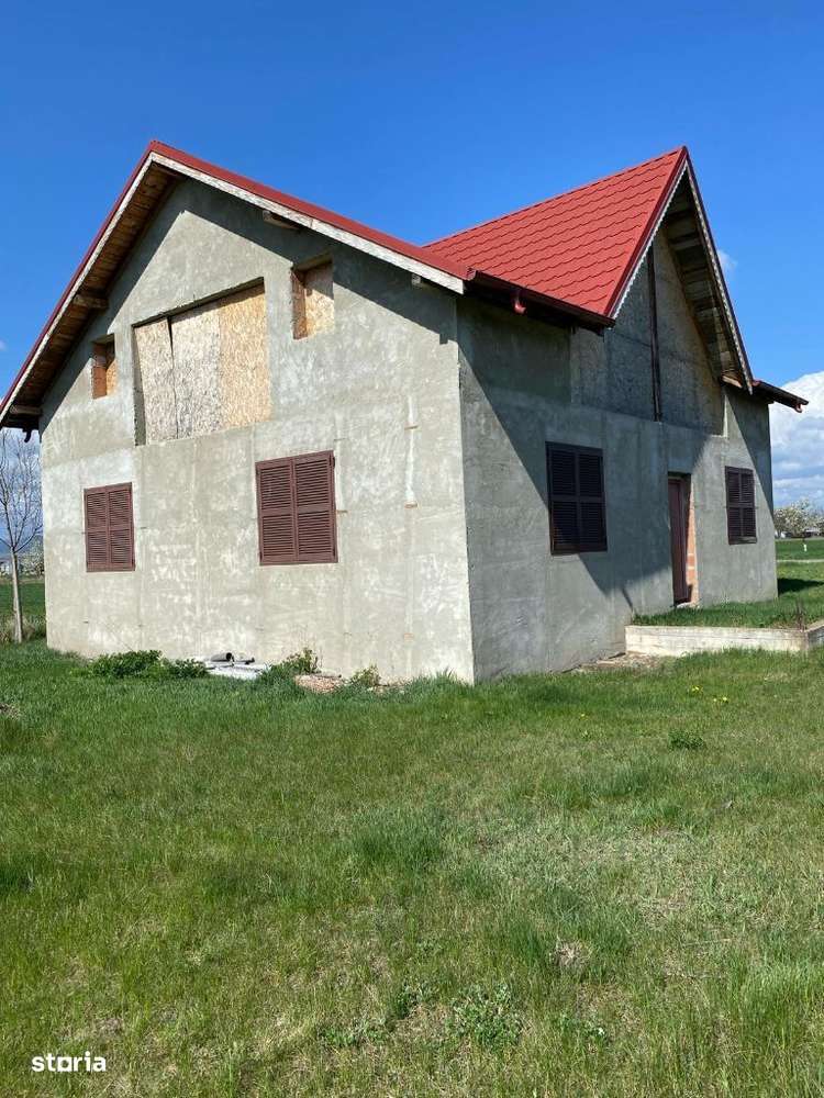 Vila si teren de 2000 mp intravilan zona Costisa - Imagine principală: 1/12