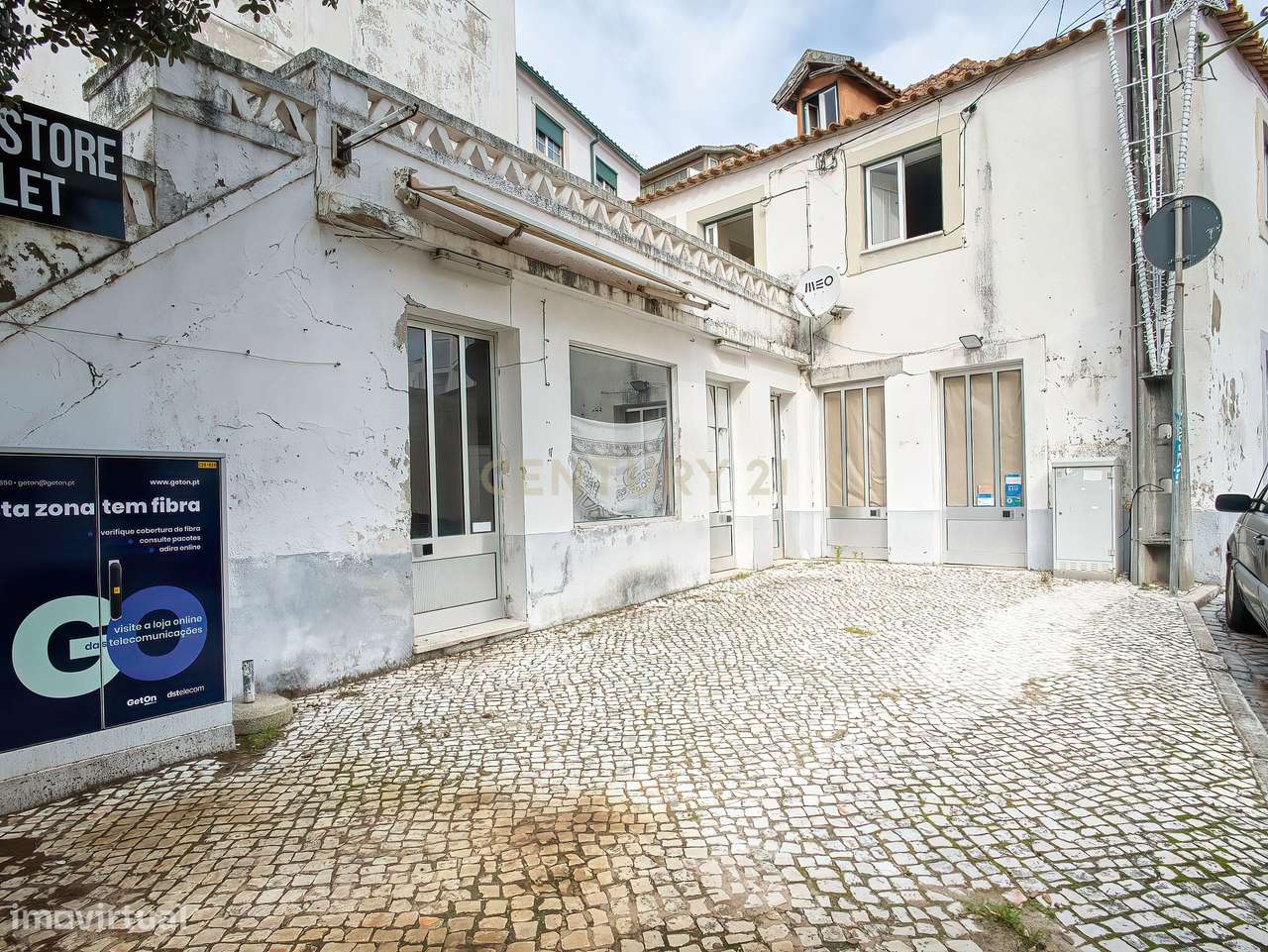 Prédio Histórico em São Martinho do Porto | T5 + Lojas | Potencial de - Grande imagem: 5/33