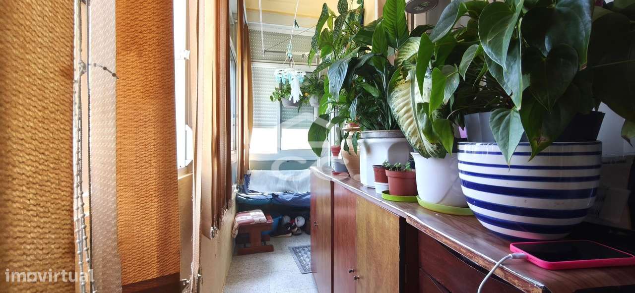 Apartamento T2 usado - Quinta Dálias - Famões-13