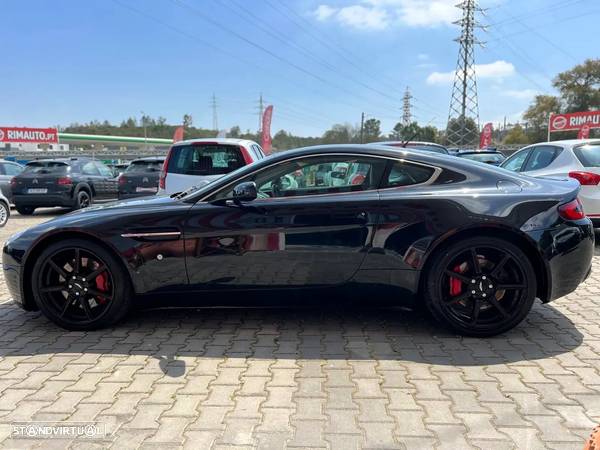 Aston Martin Vantage Coupe V8 - 4