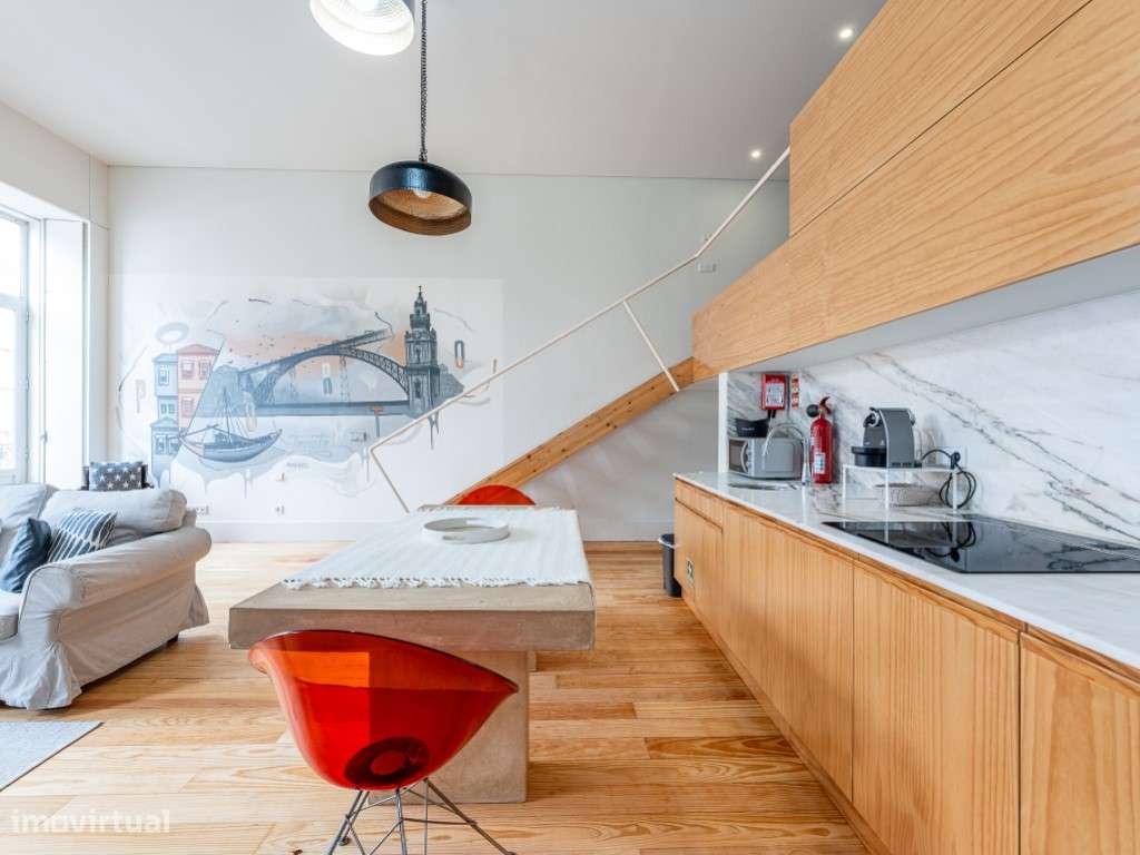 Apartamento mezanino T1 na Rua de Sá da Bandeira - Grande imagem: 3/34