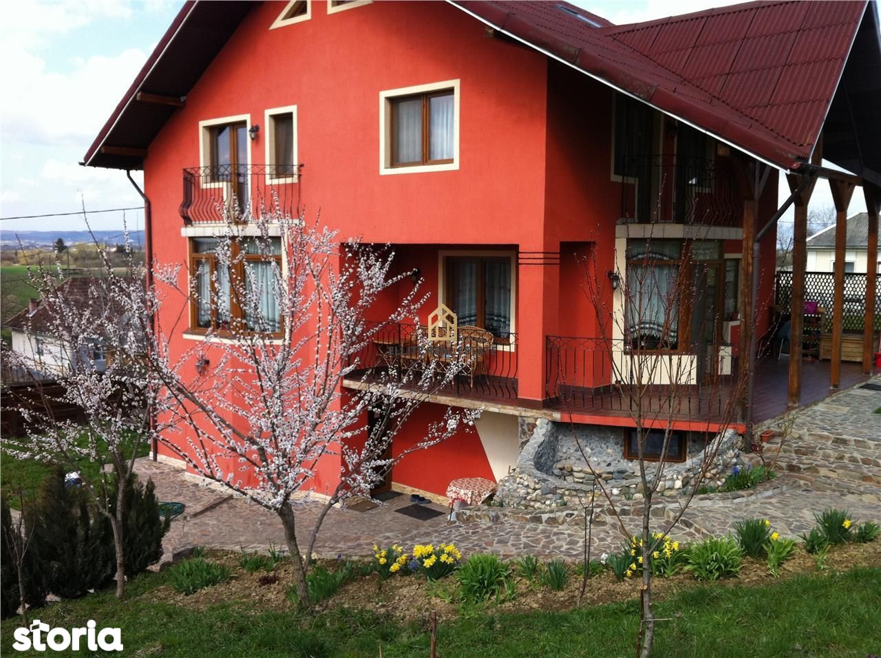 Casa superba la 18 km de Baia Mare