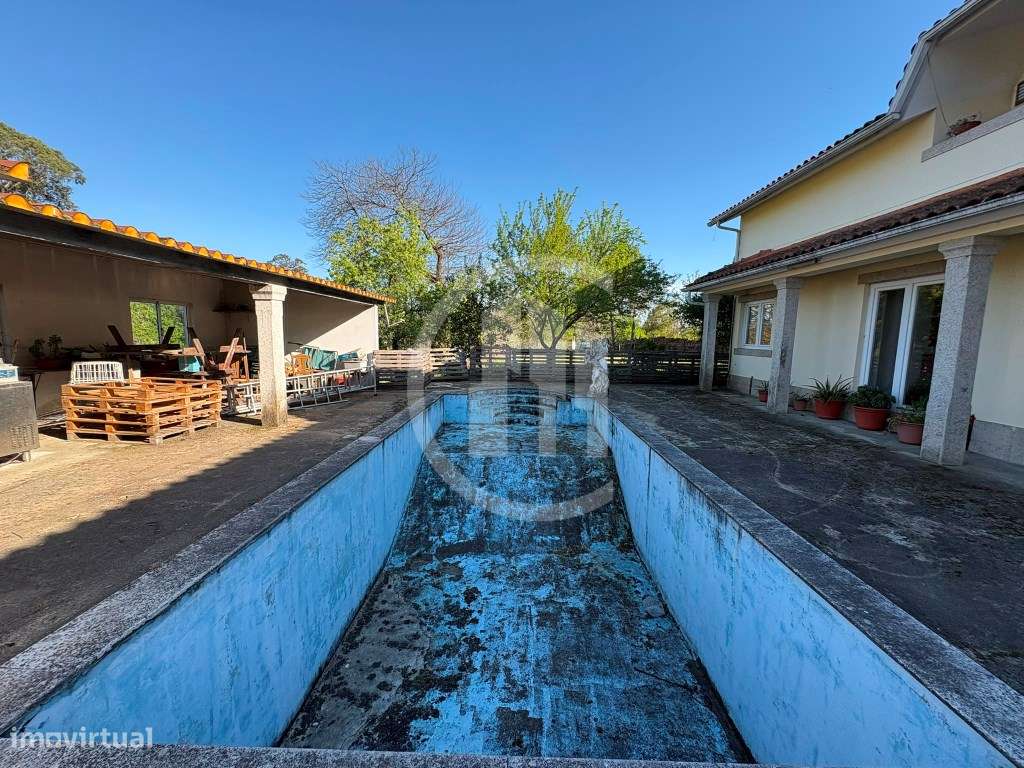 Magnífica moradia localizada em Nandufe, no concelho de Tondela-23