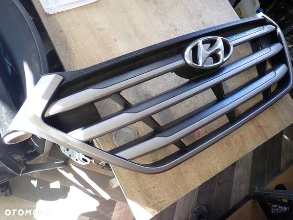 HYUNDAI TUCSON III GRILL ATRAPA 86351-D7000 - 3