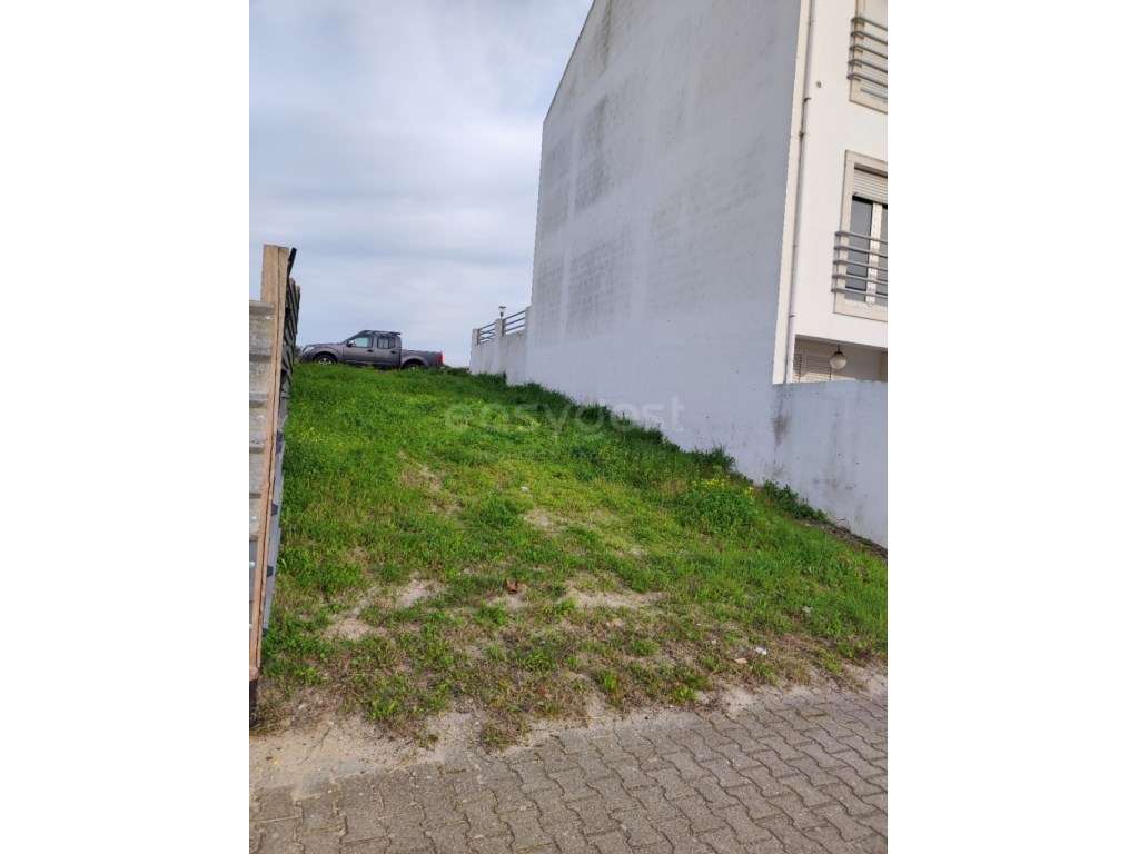 Terreno para construção com 140m2 localizado em Águas de Moura - Grande imagem: 2/3