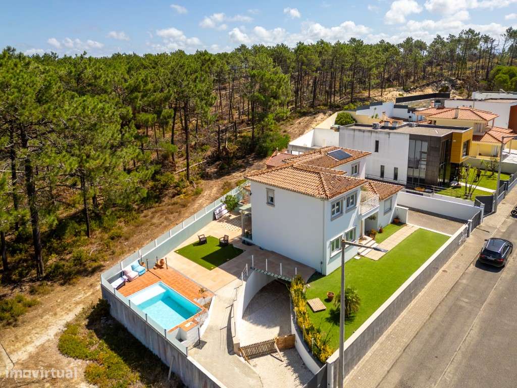 Moradia T3 com piscina e excelente exposição solar na Nazaré-28