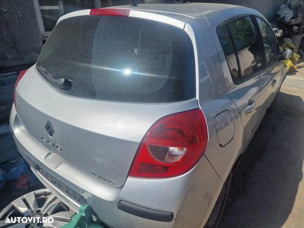 Vand piese Renault Clio an2007 - 1