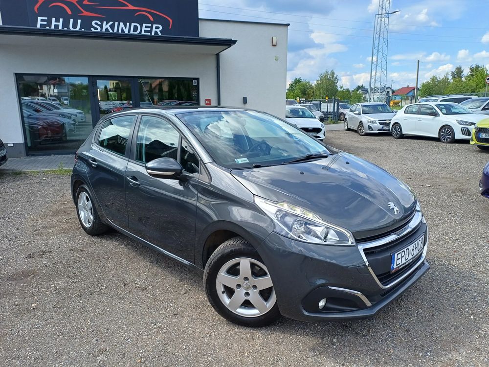 Peugeot 208 II PureTech 82 Stop & Start Signature 2017