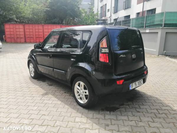 Kia Soul 1.6 CRDi Black Collection - 4