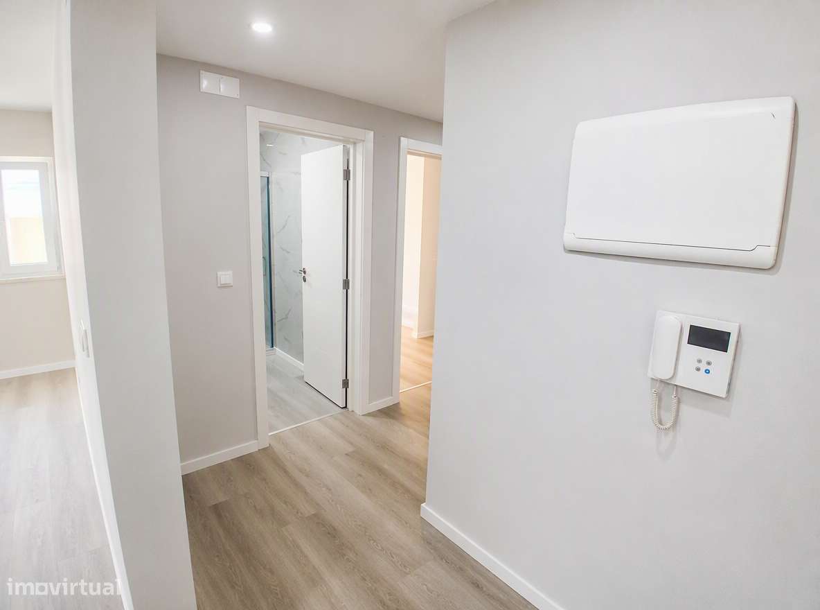 APARTAMENTO T2 PARA VENDA EM CORROIOS-16