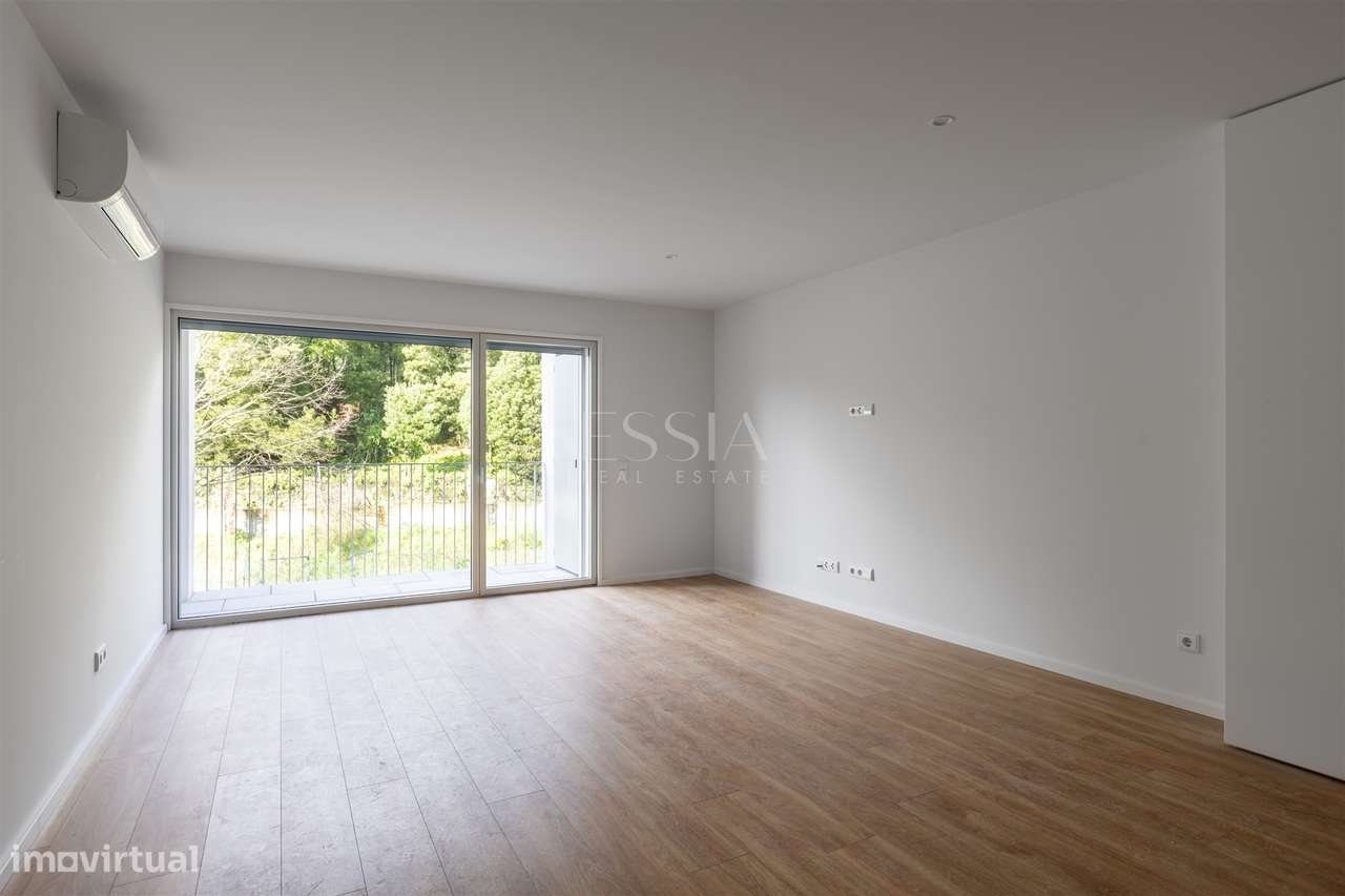 T2 Varanda Garagem Porto | T2 Novo Antas | Apartamento Metro Nasoni - Grande imagem: 2/18