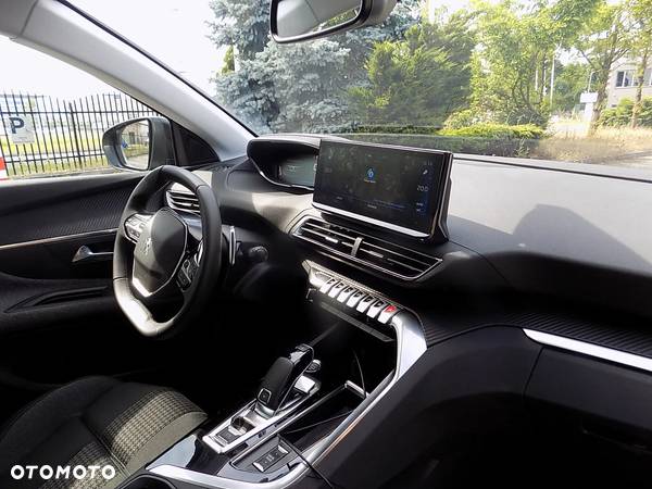 Peugeot 3008 1.2 PureTech Active Pack S&S EAT8 - 12