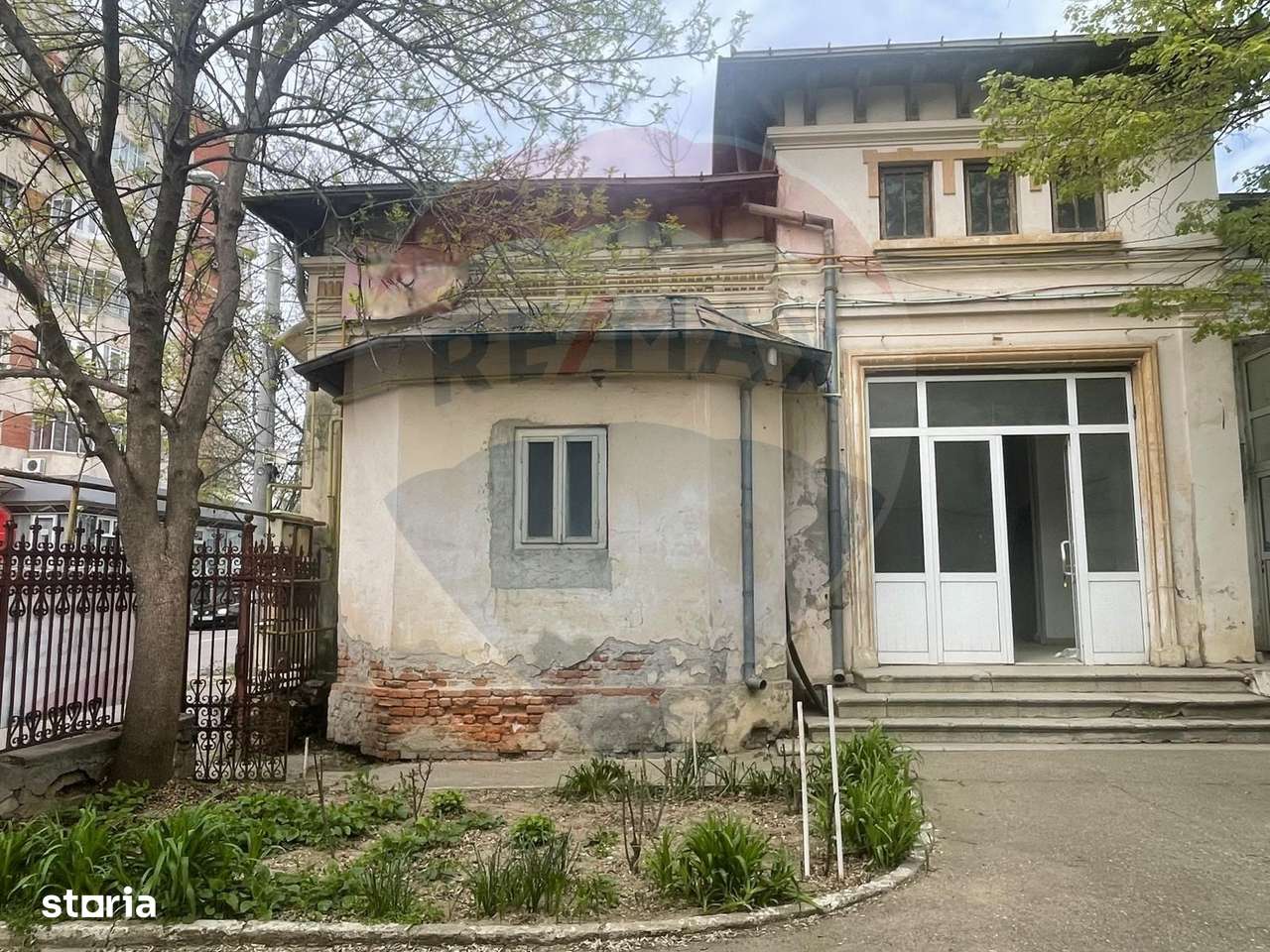 Casă de vânzare în centrul Galațiului – istorie și potențial real - Imagine principală: 1/8