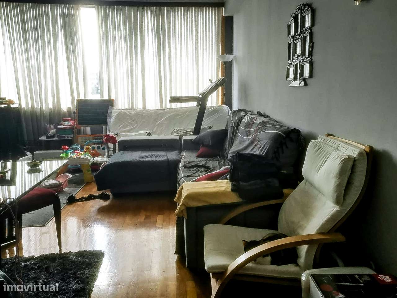 Magnífico T2, com 2 lugares de garagem, junto ao Mira Maia Shopping-6