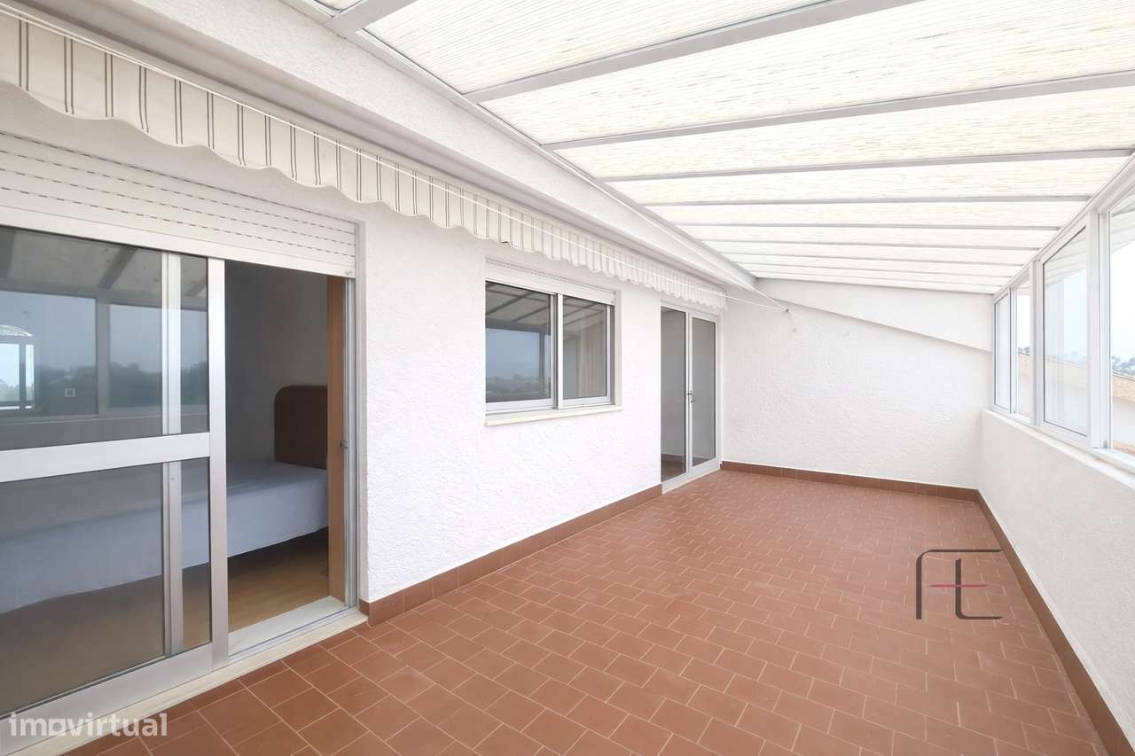 T2 em Ovar com Terraço e Elevado Potencial de Rendimento-9