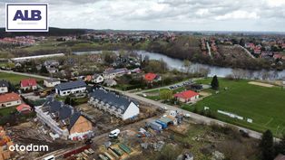 Przestronny domek z ogrodem i widokiem na rzekę!!