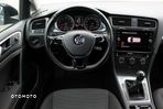 Volkswagen Golf - 8