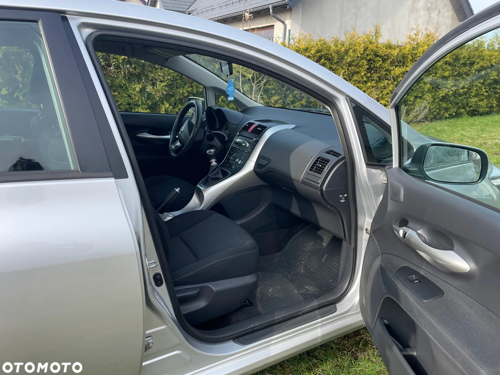 Toyota Auris 1.6 Premium - 9