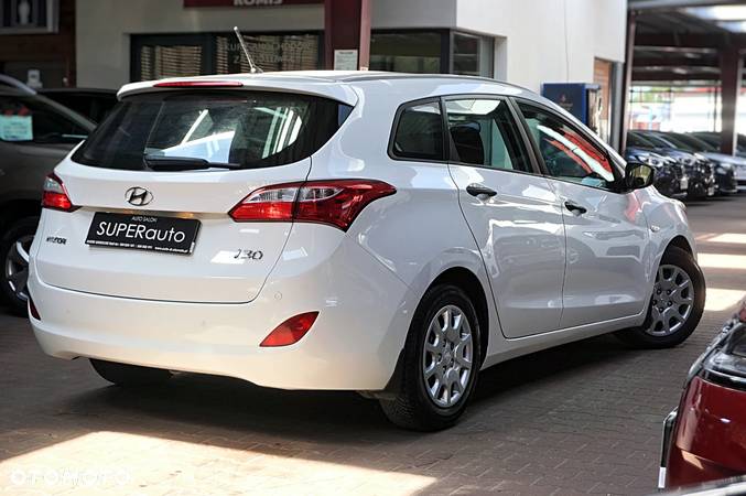 Hyundai I30 1.6 Comfort - 12