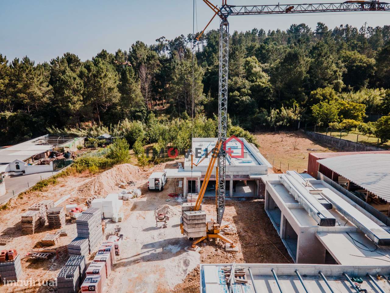 Moradia T3+1 Térrea em Construção na Zona das Cortes - Grande imagem: 4/17